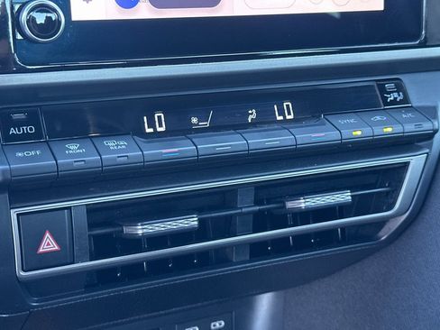 Used 2025 Toyota Camry LE FWD image 20
