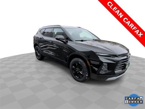 Used 2022 Chevrolet Blazer LT image 2