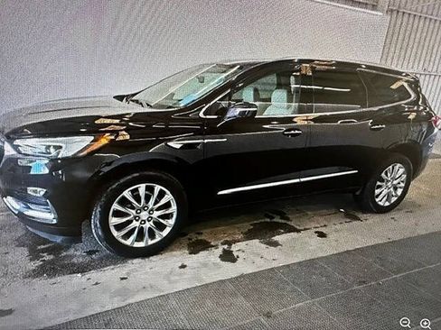 Used 2019 Buick Enclave Premium FWD image 2