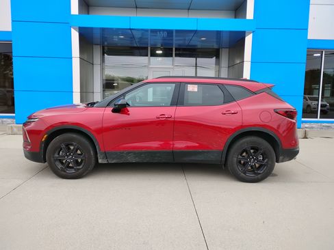 Used 2024 Chevrolet Blazer LT w/ Convenience Package FWD image 7