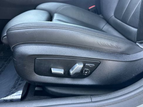 Used 2019 BMW 530e image 15