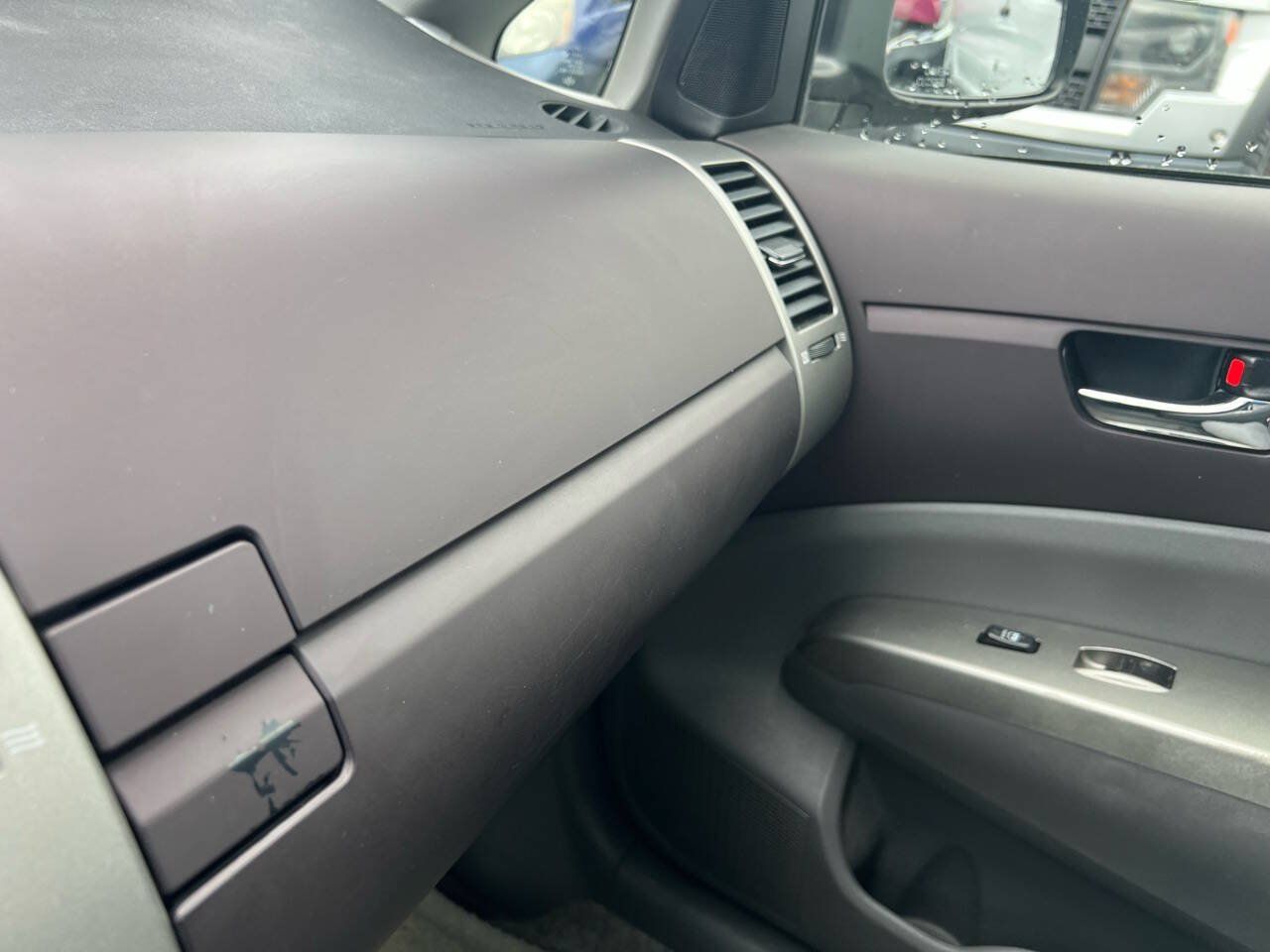 Used 2005 Toyota Prius FWD image 11