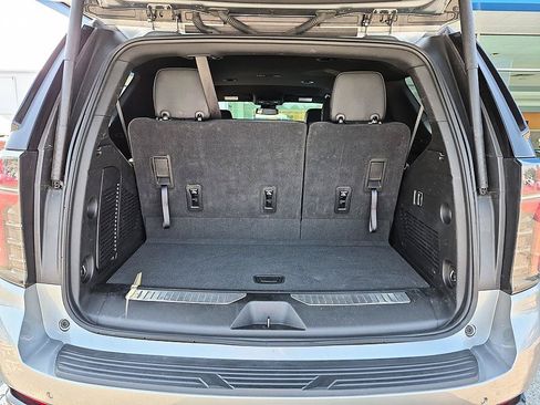 Certified 2025 Chevrolet Tahoe Z71 AWD/4WD image 32