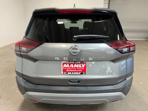 Used 2023 Nissan Rogue SV FWD image 4