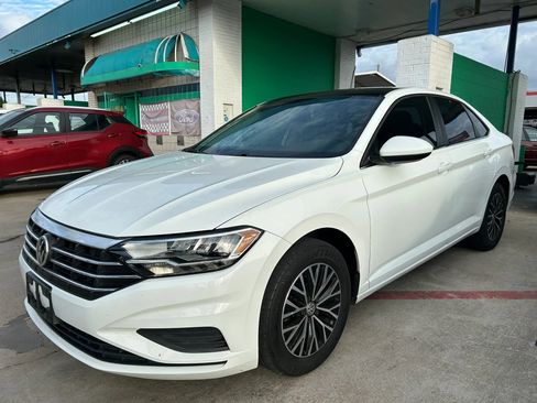 Used 2019 Volkswagen Jetta SE FWD image 1