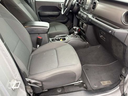 Used 2021 Jeep Wrangler Unlimited Sport image 24