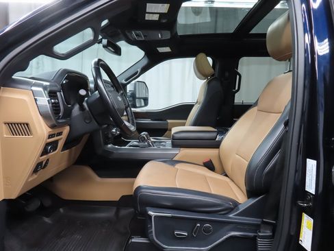 Used 2021 Ford F150 Lariat w/ Equipment Group 502A High image 9