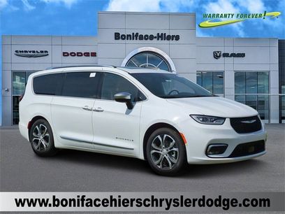 New 2026 Chrysler Pacifica Pinnacle