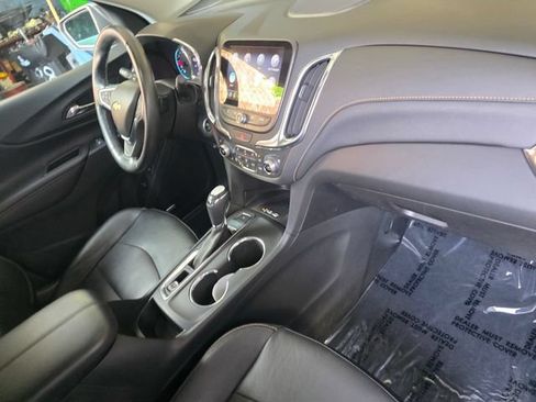 Used 2019 Chevrolet Equinox Premier FWD image 16