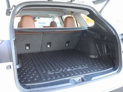 Used 2023 Subaru Outback Touring image 16