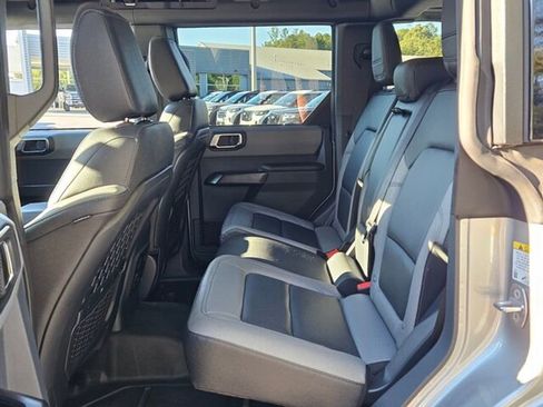 Used 2024 Ford Bronco Black Diamond image 7