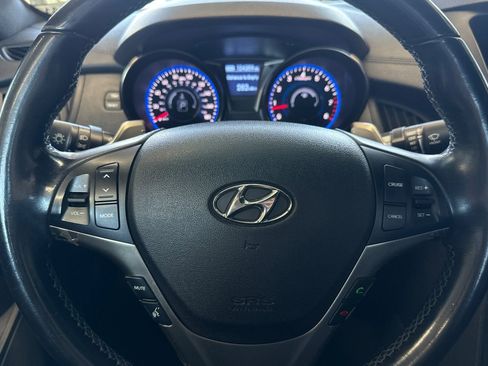 Used 2015 Hyundai Genesis 3.8 RWD image 22