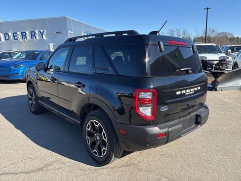 Certified 2025 Ford Bronco Sport Outer Banks w/ Outer Banks Tech Package+ image 5