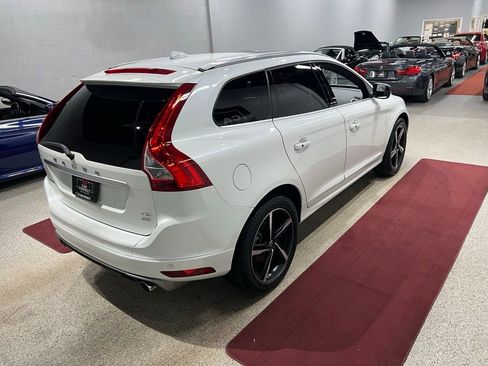 Used 2016 Volvo XC60 T6 R-Design w/ Climate Package image 10