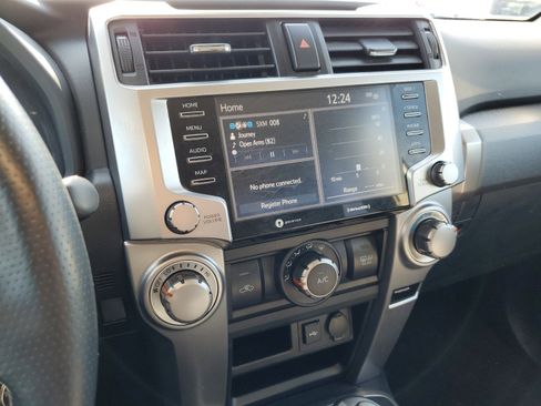 Used 2020 Toyota 4Runner SR5 image 19