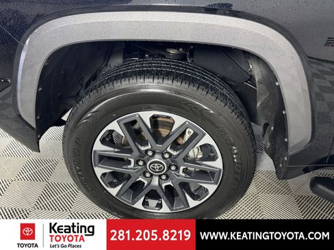 Used 2024 Toyota Tundra Limited image 30
