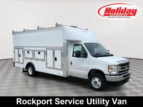 New 2027 Ford E-450 and Econoline 450 Super Duty w/ Power Equipment Group RWD image 1