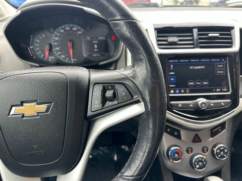 Used 2018 Chevrolet Sonic Premier FWD image 20