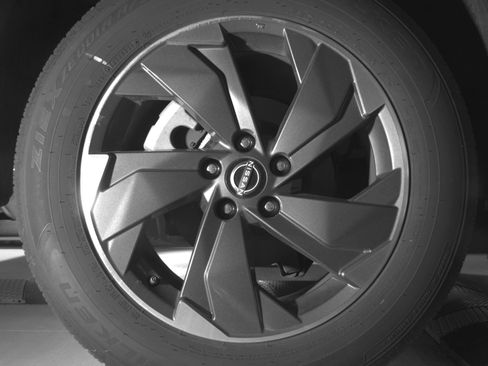 Used 2025 Nissan Rogue SV image 15