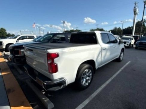 Used 2021 Chevrolet Silverado 1500 LTZ AWD/4WD image 3