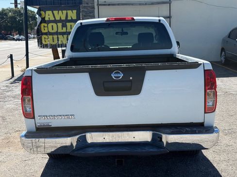 Used 2013 Nissan Frontier S RWD image 9