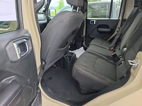 Used 2020 Jeep Gladiator Sport w/ Quick Order Package 24S AWD/4WD image 3