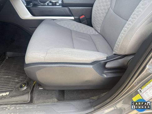 Used 2022 Toyota Tundra SR5 w/ Convenience Package image 23