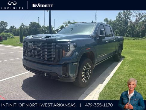 Used 2025 GMC Sierra 2500 Denali Ultimate AWD/4WD image 1