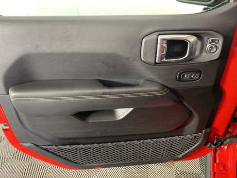 Used 2025 Jeep Wrangler Backcountry image 15