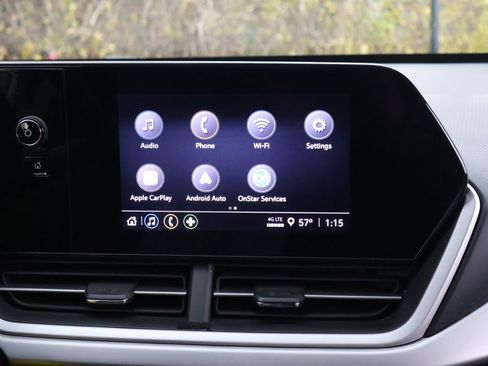 Used 2024 Chevrolet Trax RS image 17