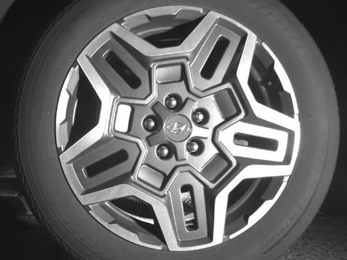 Used 2021 Hyundai Santa Fe Limited AWD/4WD image 13