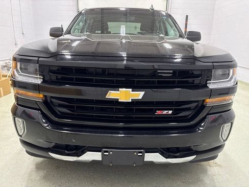 Used 2018 Chevrolet Silverado 1500 LT w/ All Star Edition AWD/4WD image 10