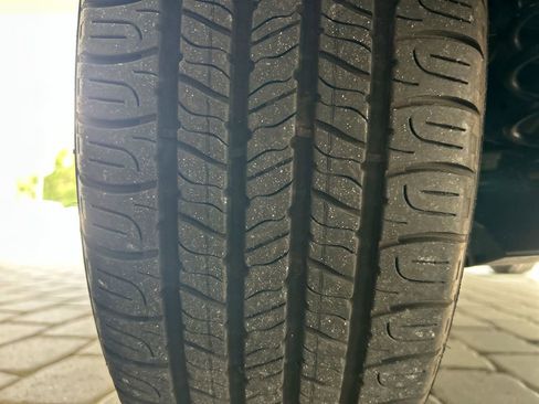 Used 2024 Toyota RAV4 XLE FWD image 43