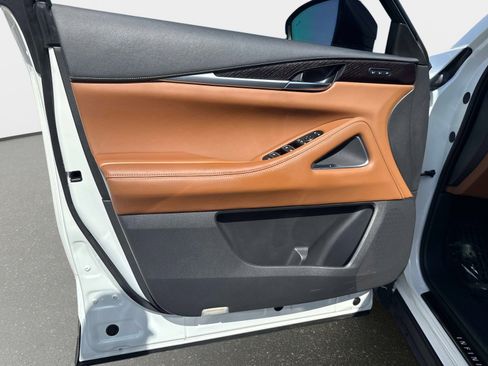 Used 2023 INFINITI QX60 Sensory w/ Cargo Package image 17