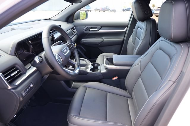 New 2027 GMC Terrain Elevation w/ Elevation Premium Package FWD image 12