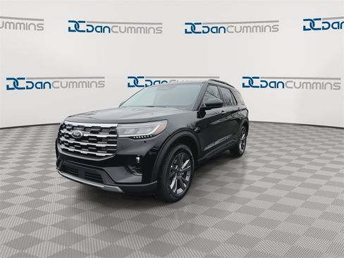 New 2026 Ford Explorer Active w/ Active Comfort Package image 4