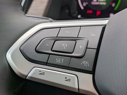 New 2026 Volkswagen Atlas SEL Premium R-Line AWD/4WD image 32