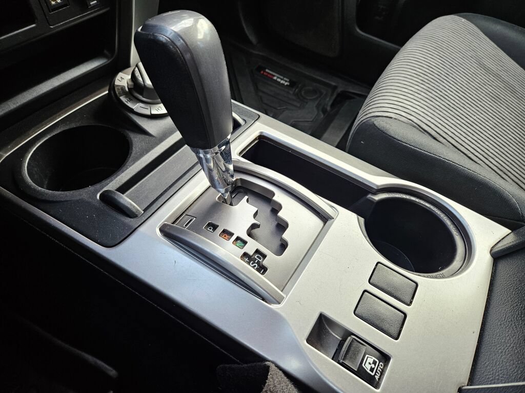 Used 2022 Toyota 4Runner SR5 AWD/4WD image 29