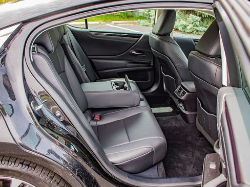 Used 2020 Lexus ES 350 w/ Premium Package FWD image 16