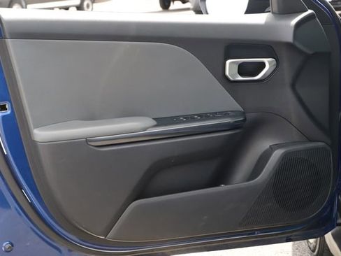 Used 2025 Kia K4 FWD image 16