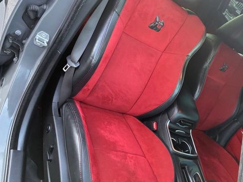 Used 2018 Dodge Charger R/T Scat Pack RWD image 26
