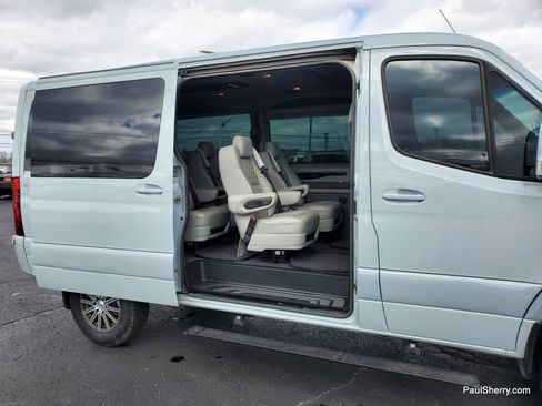 Used 2024 Mercedes-Benz Sprinter 2500 image 24