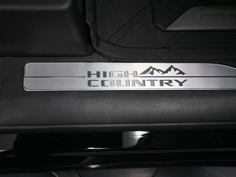 New 2025 Chevrolet Silverado 1500 High Country w/ Midnight Edition AWD/4WD image 39