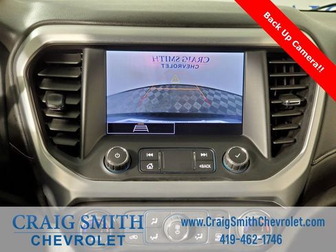Used 2022 GMC Acadia SLE w/ Driver Convenience Package image 4