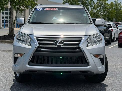 Used 2019 Lexus GX 460 w/ Navigation Package AWD/4WD image 2