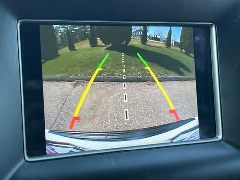 Used 2019 Jeep Grand Cherokee Laredo image 14