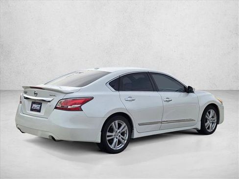Used 2015 Nissan Altima 3.5 SL image 4