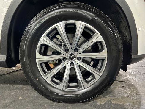 Certified 2026 Mercedes-Benz GLC 300 4MATIC image 9