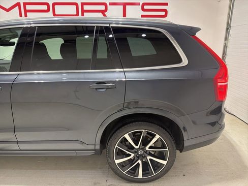 Used 2022 Volvo XC90 T6 Momentum w/ Advanced Package image 6
