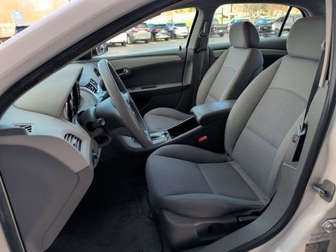 Used 2008 Chevrolet Malibu LS image 14